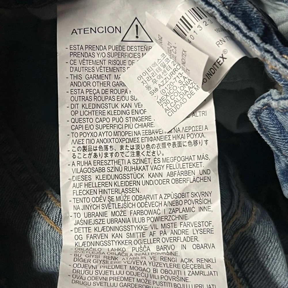 Zara Women's‎ Blue Distressed Denim Jeans USA 0 / EUR 32 NWT